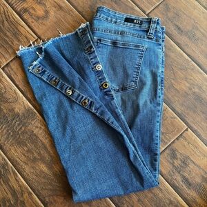 Kut from the Kloth Blue Ankle Jeans with Button Detail